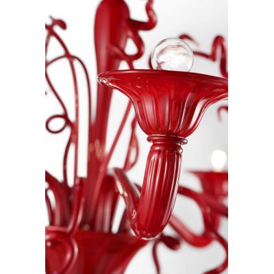 Corallo Rosso - Detail Kronleuchter aus Muranoglas, ganz rot.